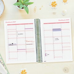 Agenda Finocam Design Collection D&iacute;a P&aacute;gina 2027 Catal&aacute;n Lema