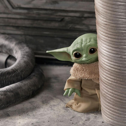 Peluche parlante Star Wars Mandalorian Baby Yoda - 19 cm Hasbro