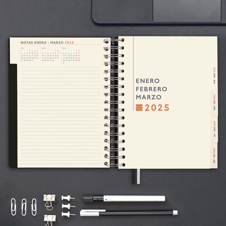 Agenda Finocam Tempus 1/4 día/pág cas 2025 negro