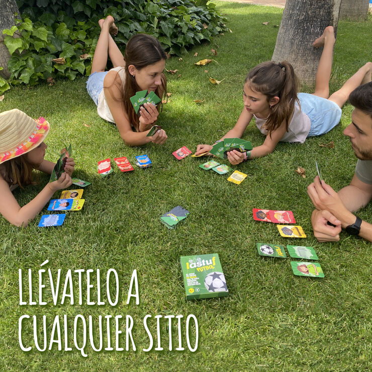 Juego de memoria hecho con tapones de plástico para niños