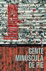 Gente min&uacute;scula de pie