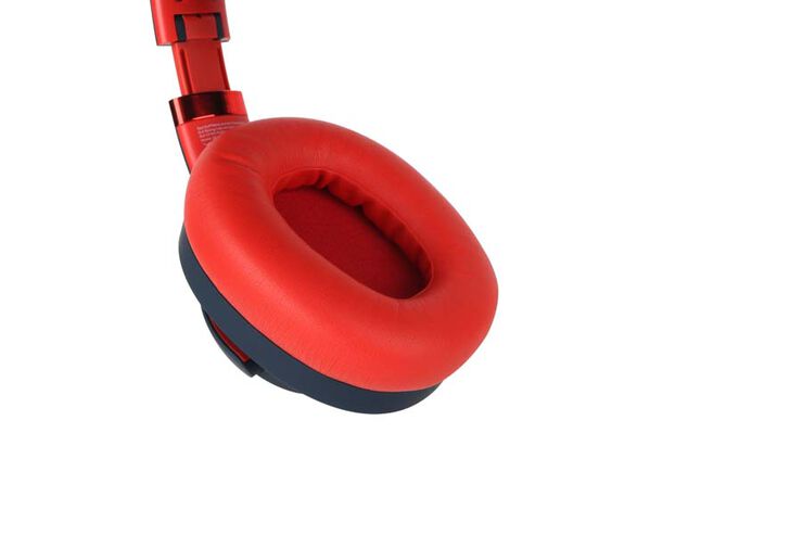 Auricular Red Bull Aura