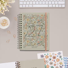 Agenda Miquelrius Plus Wire-O D&iacute;a P&aacute;gina Multiling&uuml;e Liberty Taupe 2027 Taupe