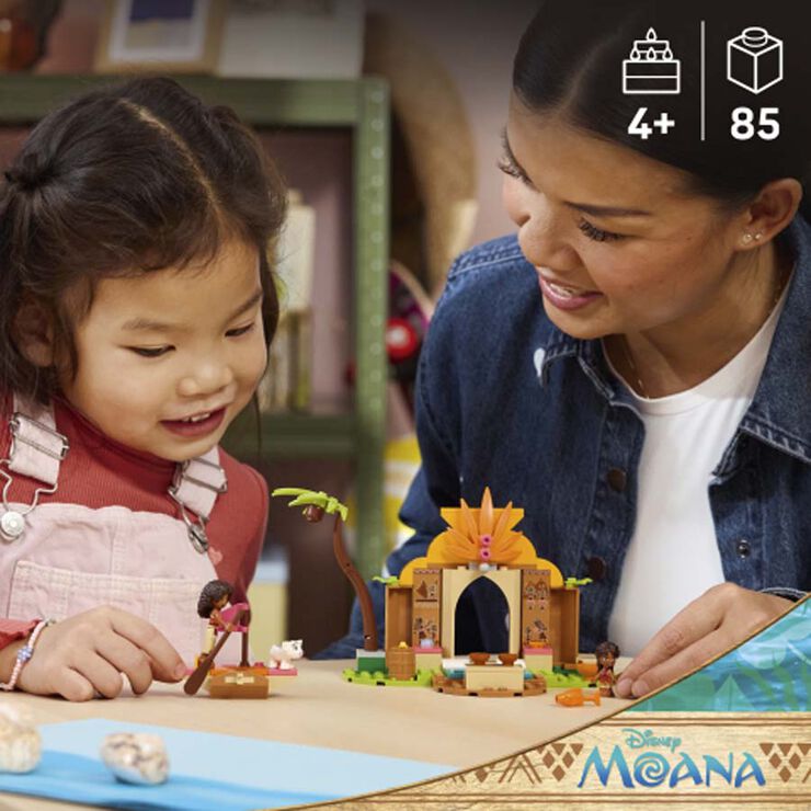 LEGO&reg; Disney Princess Casa de la Aldea y Barco 43282
