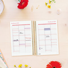 Agenda Finocam Design Collection D&iacute;a P&aacute;gina 2027 Catal&aacute;n Lema
