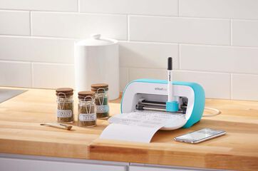 Cricut Joy Gift Bundle 2024