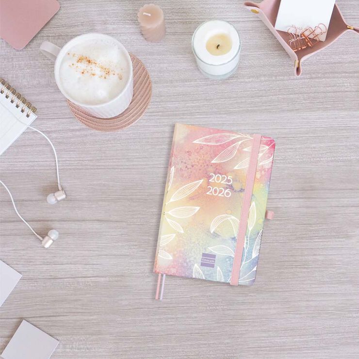 Agenda Finocam 18 meses M3 sem/vista mult 2025-26 pretty