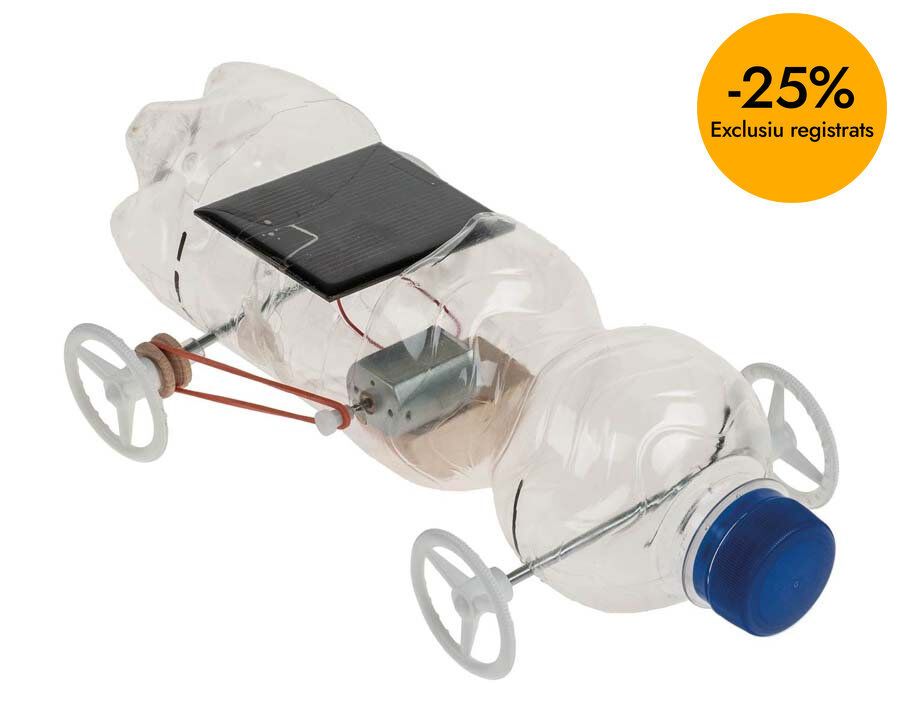 Veh&iacute;culo solar reciclado