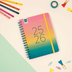 Agenda Finocam escolar Cosmo 1/4  setm/vista cat 2025-26 iris