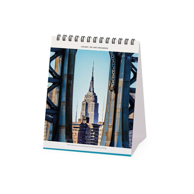 Calendario Legami 12x14,5 Sobremesa New York Multiling&uuml;e 2027