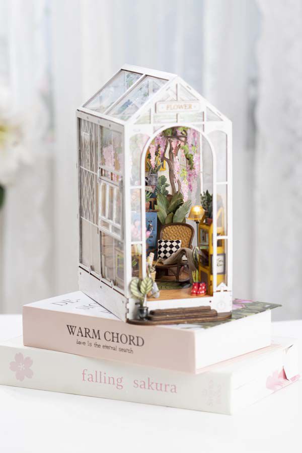 Maqueta Booklip Flower House