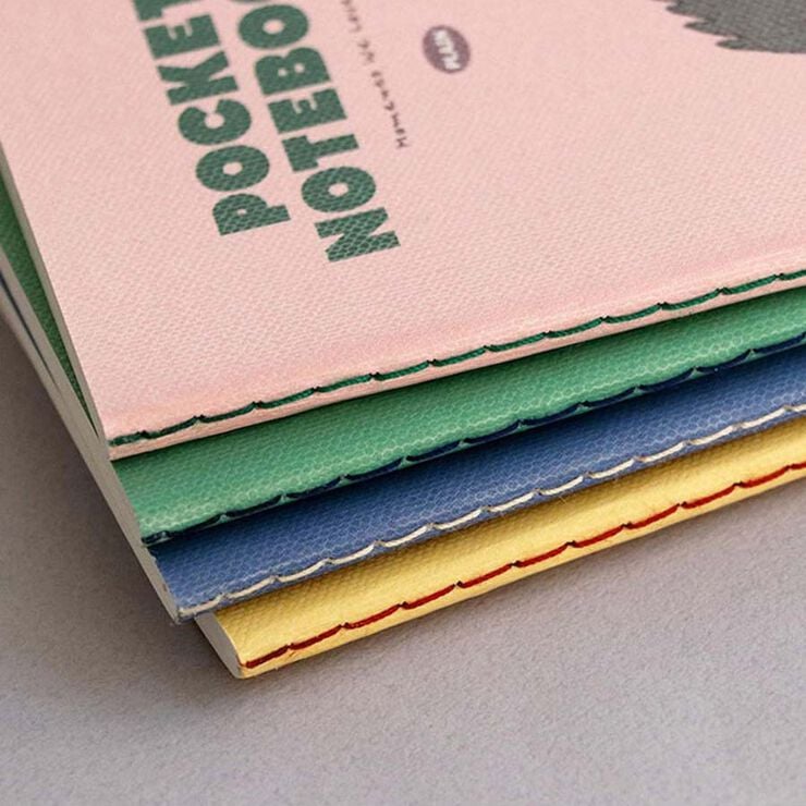 Cuaderno Iconic A5 liso Hug 01