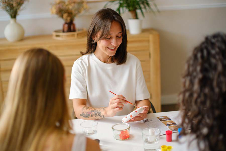 Taller de Cer&aacute;mica para adultos - Mujer forma en tu espejo
