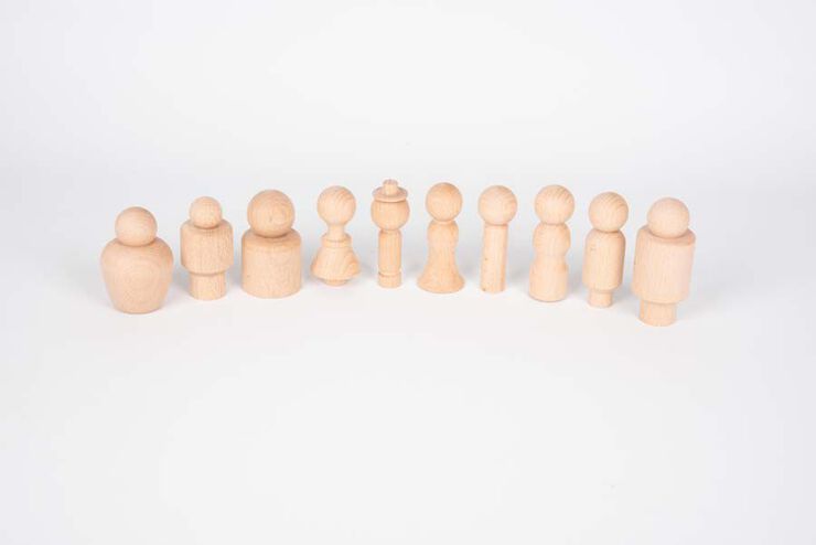 Figuras comunidad madera natural