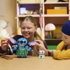 LEGO&reg; Disney Classic Stitch & Scrump 43296