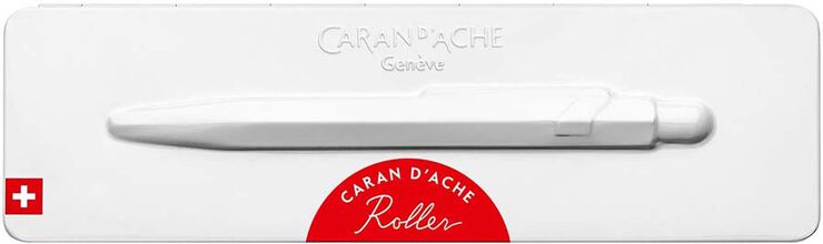 Roller Caran d'Ache rojo