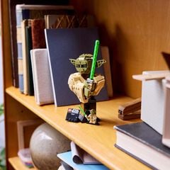 LEGO&reg; Star Wars TM Yoda Bust 75438
