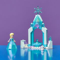 LEGO® Disney Patio del castillo de Elsa 43199