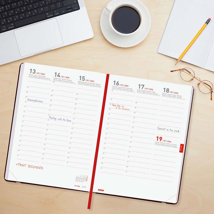 Agenda Finocam 18 meses Mara Y10 sem/vista vertical mult 2025-26 rojo