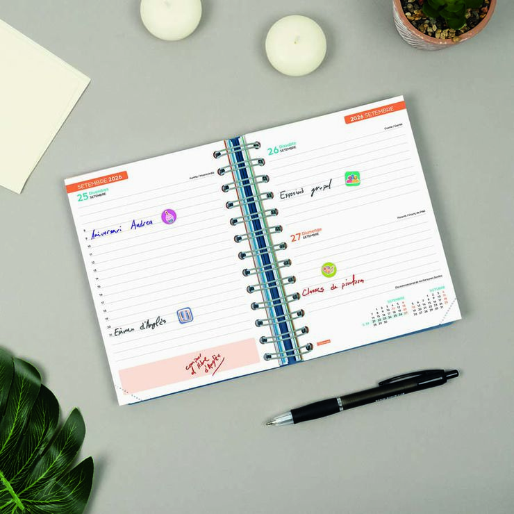 Agenda Escolar Finocam Cosmoflex 1/8 D&iacute;a/P&aacute;gina Catal&aacute;n 2026-27 Azul