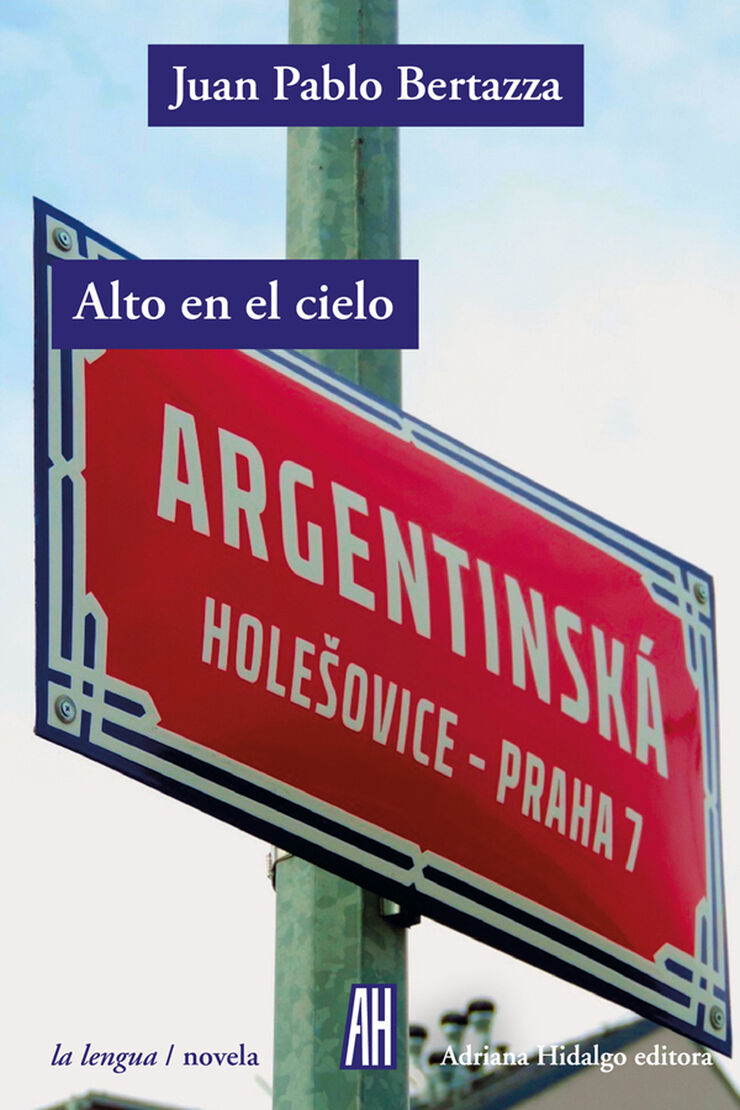 Alto en el cielo