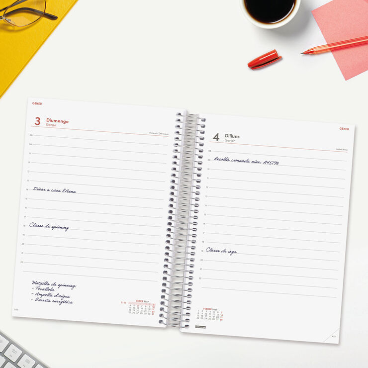 Agenda Finocam Year D&iacute;a P&aacute;gina 2027 Catal&aacute;n Rojo