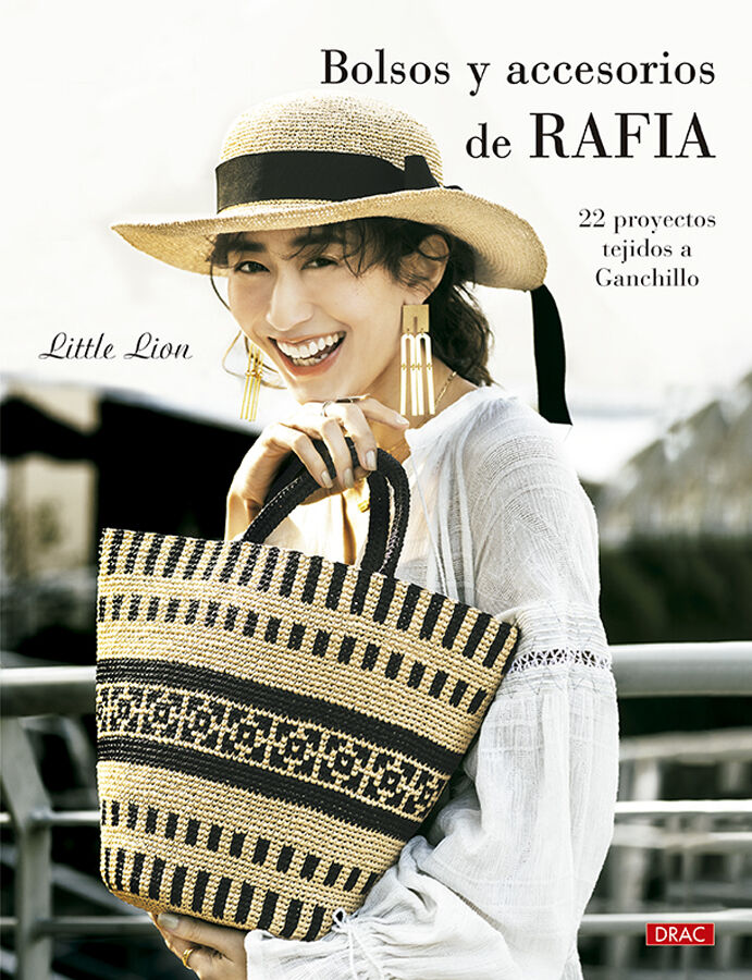 Bolsos y accesorios de rafia