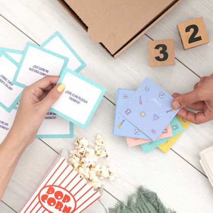 Juego de cartas Mr.Wonderful Menuda familia la nuestra Juego de cartas Mr.Wonderful Menuda familia la nuestra