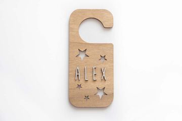 Placa Pom Puerta personalizable Estrellas kraft
