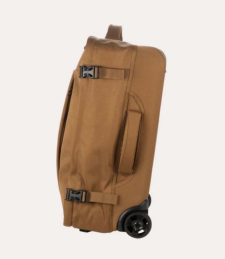 Mochila cabin Tucano Tug&oacute; M 20L marr&oacute;n