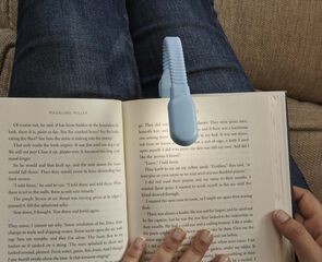 Lámpara de lectura recargable azul