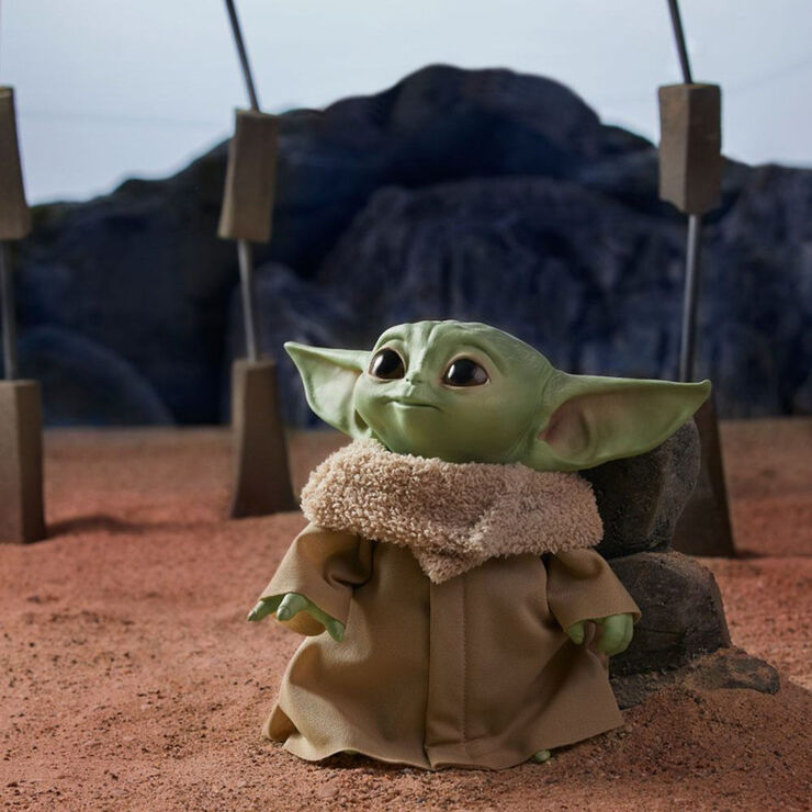 Peluche parlante Star Wars Mandalorian Baby Yoda - 19 cm Hasbro Peluche parlante Star Wars Mandalorian Baby Yoda - 19 cm Hasbro