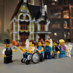 LEGO Icons Casa Encantada de la Fira 10273