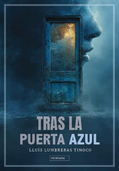 Tras la puerta azul