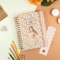 Agenda Finocam Marta BGE D&iacute;a P&aacute;gina 2027 Catal&aacute;n Rosa