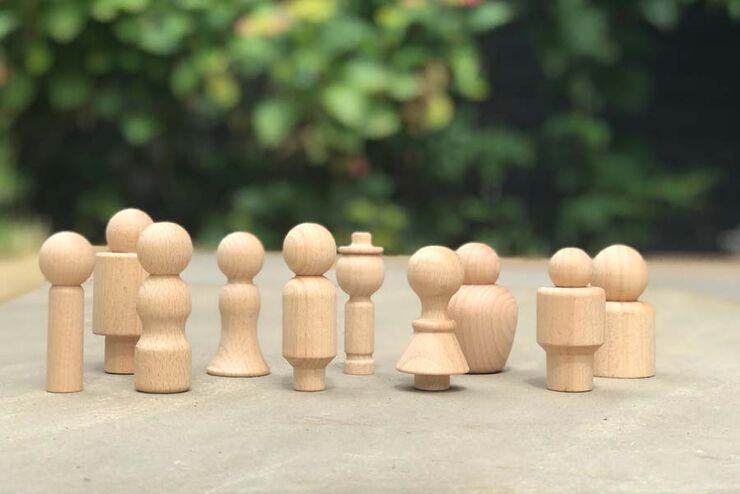 Figures comunitat fusta natural