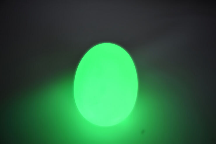 Figuras Play Learn Huevos luminosos
