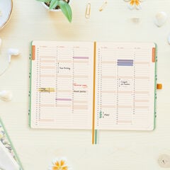 Agenda Finocam Design Semana Vista Horizontal 2027 Catal&aacute;n Lema
