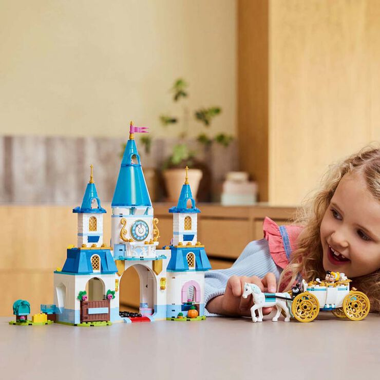 LEGO® Disney Princess Castillo y Carroza de Cenicienta 43275