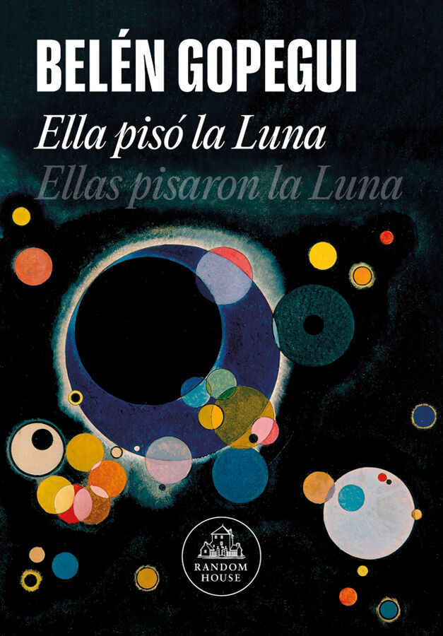 Ella pis&oacute; la Luna