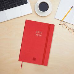 Agenda Finocam 18 meses Mara Y10 sem/vista vertical mult 2025-26 rojo