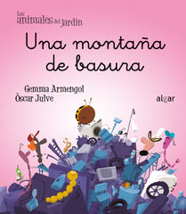 Una montaña de basura Una montaña de basura