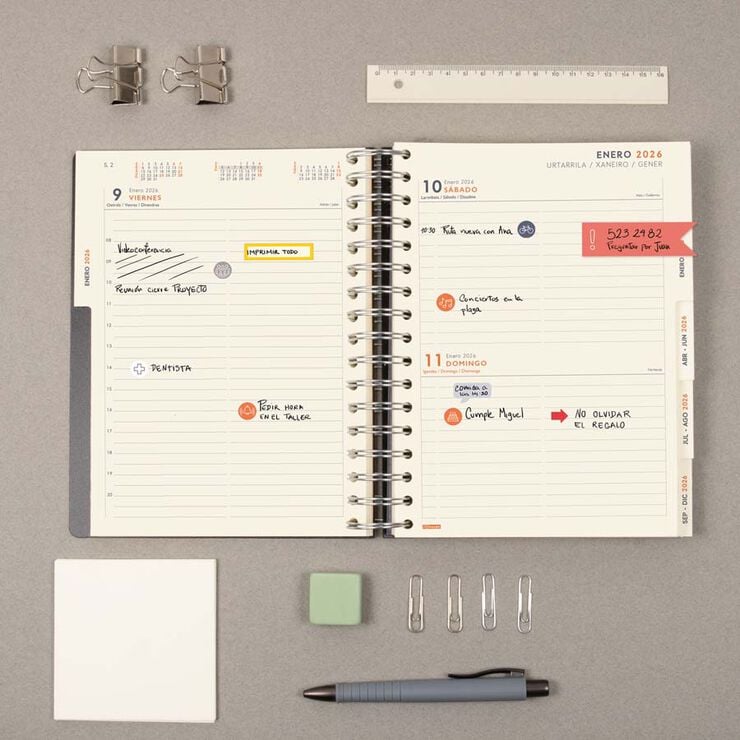 Agenda Finocam Tempus 1/4 día/pág cas 2026 negro