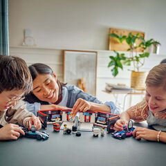 LEGO® LEGO City Garatge de F1® amb Cotxes Mercedes-AMG i Alpine 60444