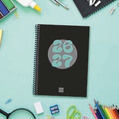 Agenda Escolar Finocam Cool 1/4 D&iacute;a/P&aacute;gina Castellano 2026-27 Negro