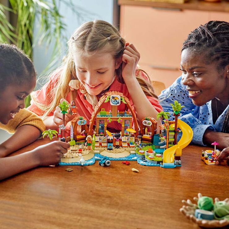 LEGO® Friends Hotel de Vacaciones Familiares en la Playa 42673