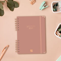 Agenda Finocam Alma D&iacute;a P&aacute;gina 2027 Catal&aacute;n Rosa