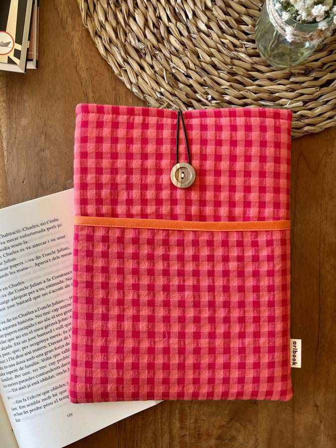 Funda Libro Aribook 23x28cm bolsillo Vichy naranja