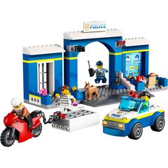 LEGO® City Persecució a la Comisaria de Policia amb Presó 60370