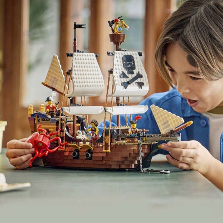 LEGO&reg; Creator Barco Pirata Ic&oacute;nico 31387